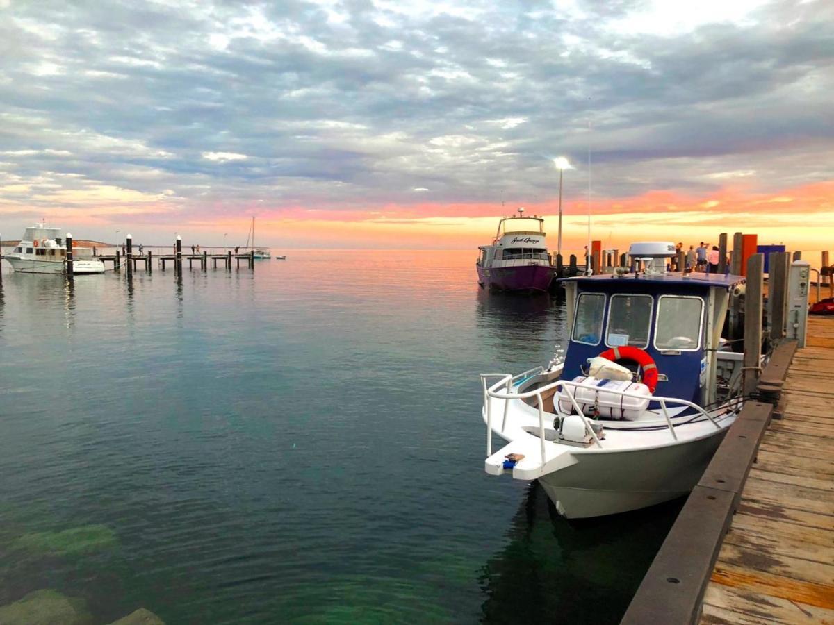 Shark Bay Cottages デンハム エクステリア 写真